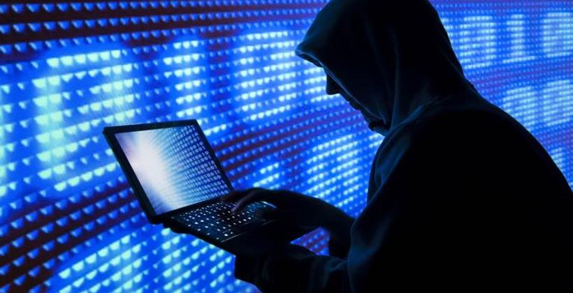 إدانة "الهاكرز" في قضية "حمزة مون بيبي" بسنتين حبسا 