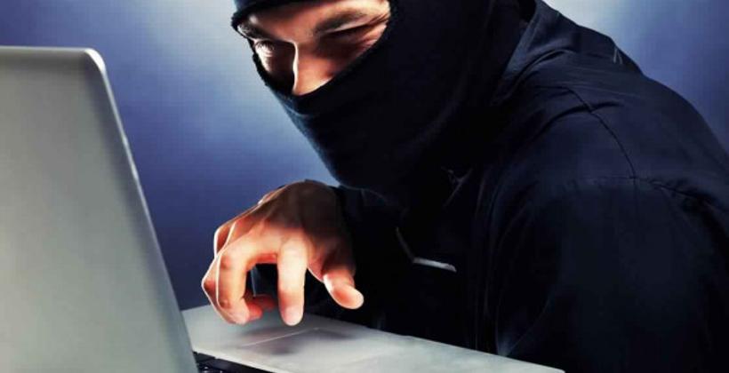 طنجة.. تفكيك شبكة إجرامية متخصصة في الإبتزاز عبر الإنترنيت