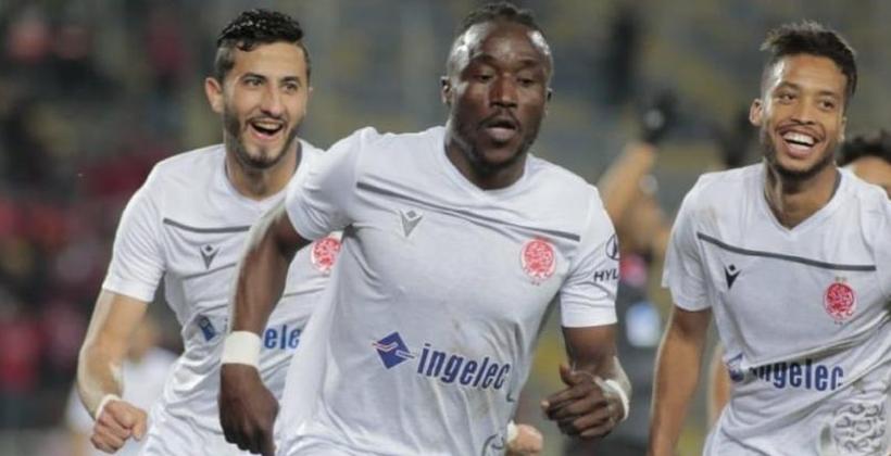 الوداد يعزز صدارته للدوري بفوز قاتل على سريع وادي زم
