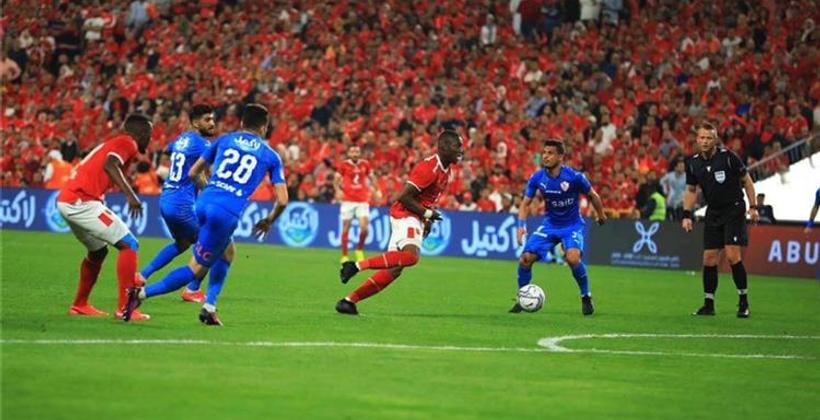 وزير الرياضة المصري ينهي الجدل بشأن حضور الجماهير في قمة الأهلي والزمالك