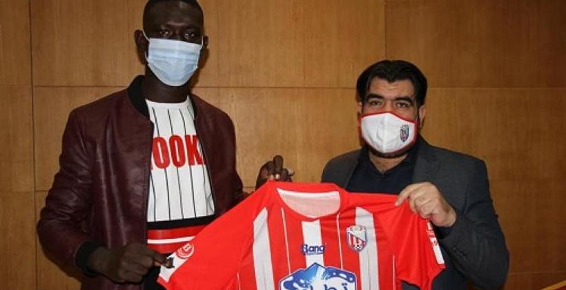 رسميا.. مهاجم سينغالي يوقع في كشوفات المغرب التطواني
