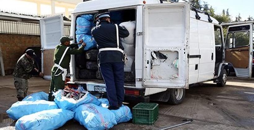 جمارك القنيطرة تحجز أزيد من 5ر1 طنا من مخدر الكيف والتبغ