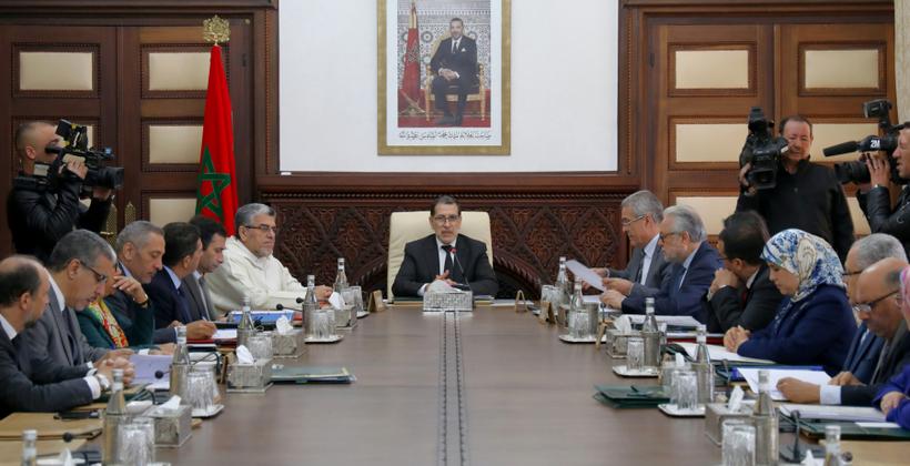 هل يصادق المجلس الحكومي على القسم المتعلق بنظام التأمين الإجباري عن المرض والمعاشاة من مدونة التأمين ؟ 