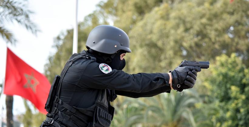 بالتفاصيل.. وفاة مجرم هاجم شرطي بسيفين في تمارة