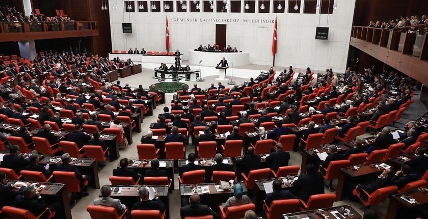 البرلمان التركي يصادق على مذكرة إرسال قوات إلى ليبيا 