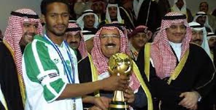 خميس العويران نجم الكرة السعودية يغادر إلى دار البقاء