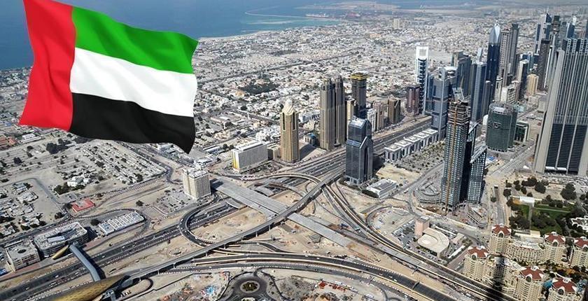 الإمارات تعلن الحداد 3 أيام على السلطان "قابوس" 