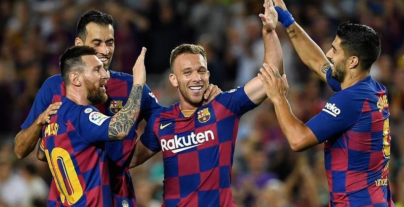 نجم برشلونة يعود بشكل مفاجئ لتدريبات الفريق