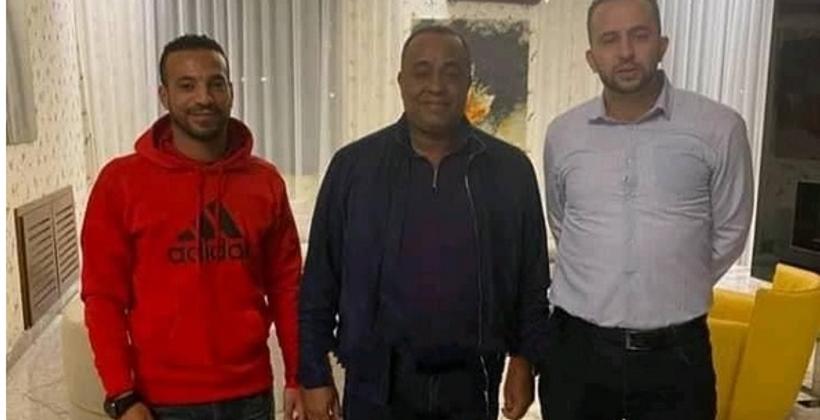 "أيوب سكومة" يوقع في كشوفات فريقه السابق الوداد الرياضي 