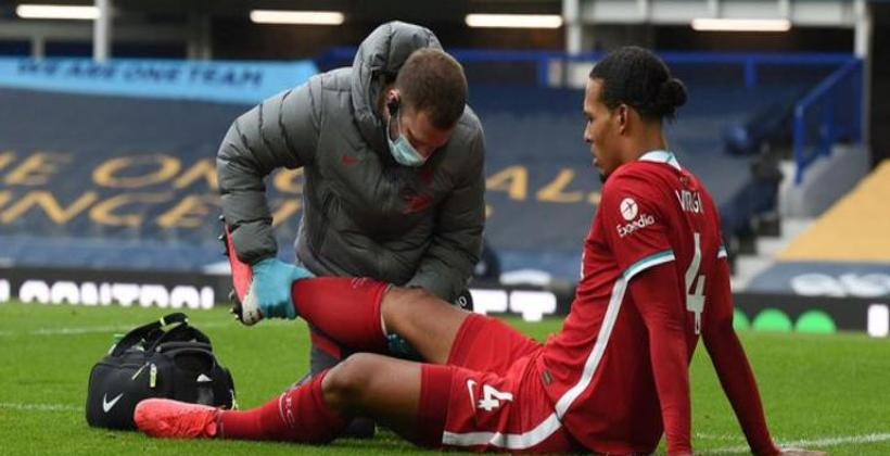 ليفربول يصدر بيانا عن جراحة مدافع الفريق "فان دايك"