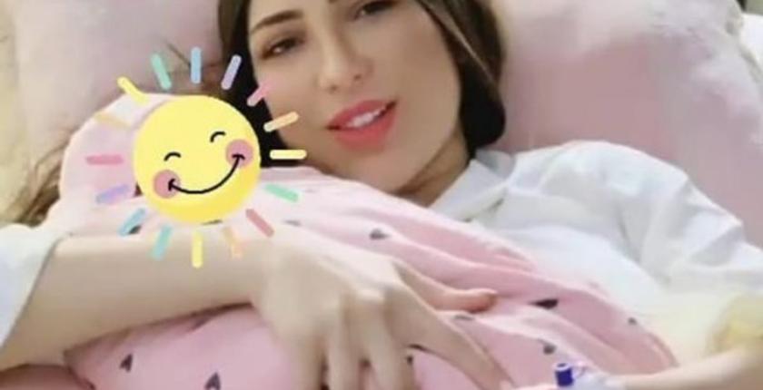 دنيا بطمة ترزق بمولودتها الثانية وتكشف عن إسمها