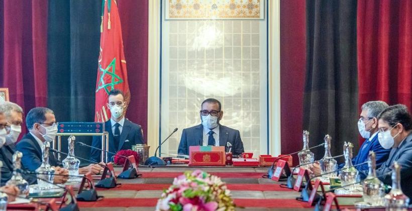 جلالة الملك يستفسر وزير الصحة عن اللقاح الصيني ضد "كورونا"