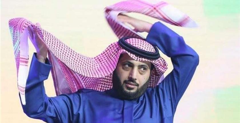 تركي آل الشيخ: "الساحرة المستديرة تعاني بسبب كورونا"