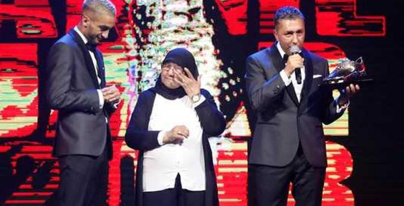 أياكس يودع "الساحر" زياش بفيلم ورسالة مؤثرة