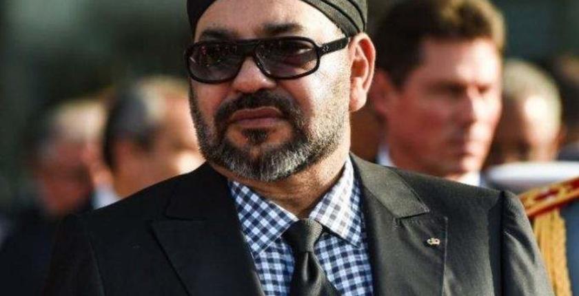 جلالة الملك يعزي أفراد أسرة المرحوم محمد بشار