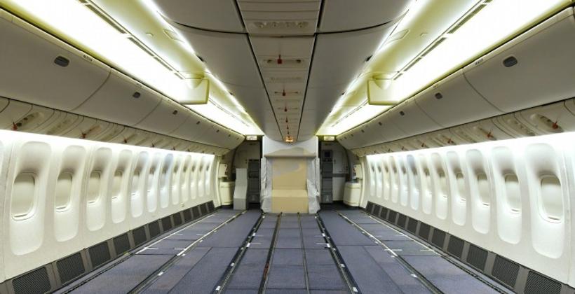 شركة "Emirates" تزيل مقاعد الدرجة السياحية لتوفير سعة شحن إضافية+فيديو