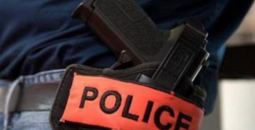 أمن القنيطرة يستعمل سلاحه الوظيفي لتوقيف شخص عرض عناصر الشرطة لاعتداء خطير