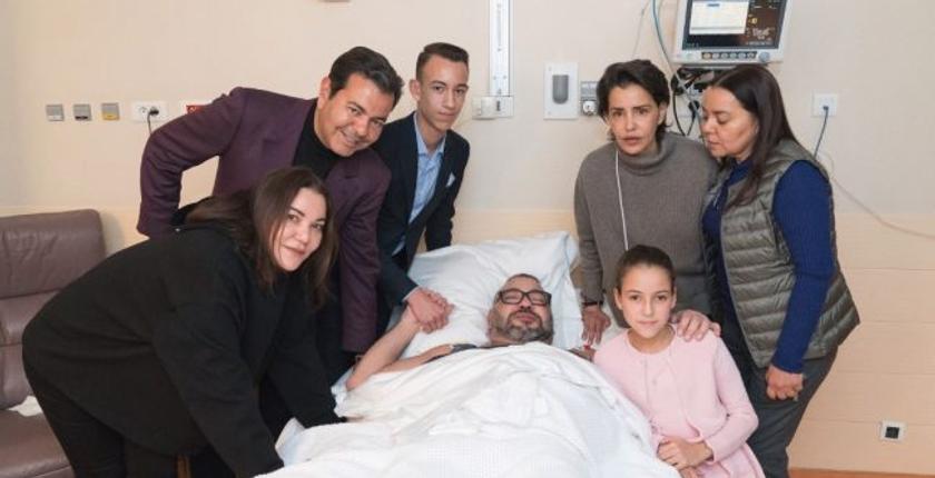 جلالة الملك محمد السادس يجري عملية جراحية على القلب كللت بالنجاح