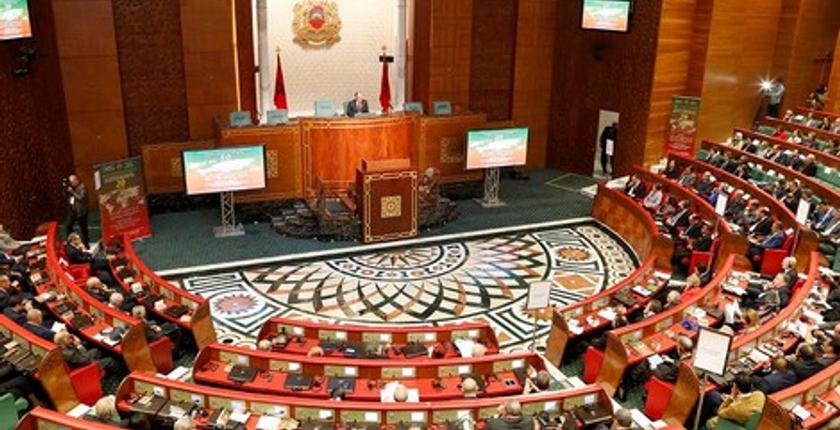 "البام" يطالب بتحويل "غنيمة المستشارين" إلى صندوق "كورونا"