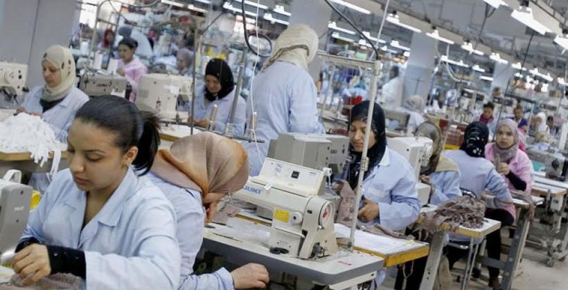 تفاديا لظهور بؤر مهنية.. نقابة "موخاريق" تطالب بإعطاء الأولوية لتلقيح الطبقة العاملة