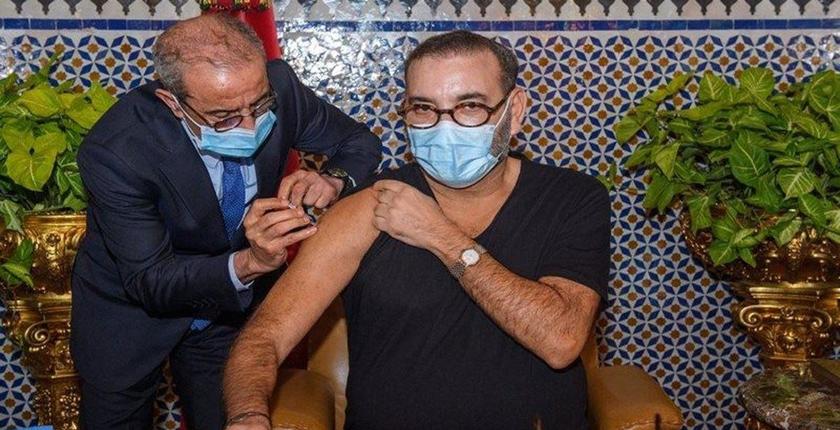 صحيفة إسبانية: الملك محمد السادس طمأن المغاربة حول اللقاح الصيني