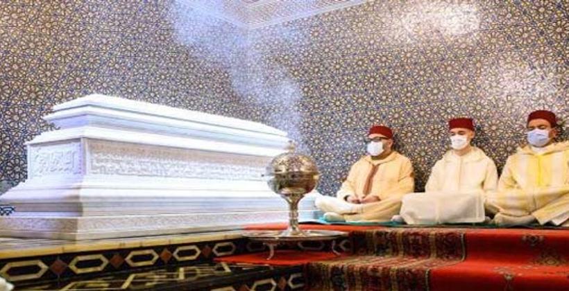 أمير المؤمنين يحيي ذكرى وفاة والده الراحل الملك الحسن الثاني