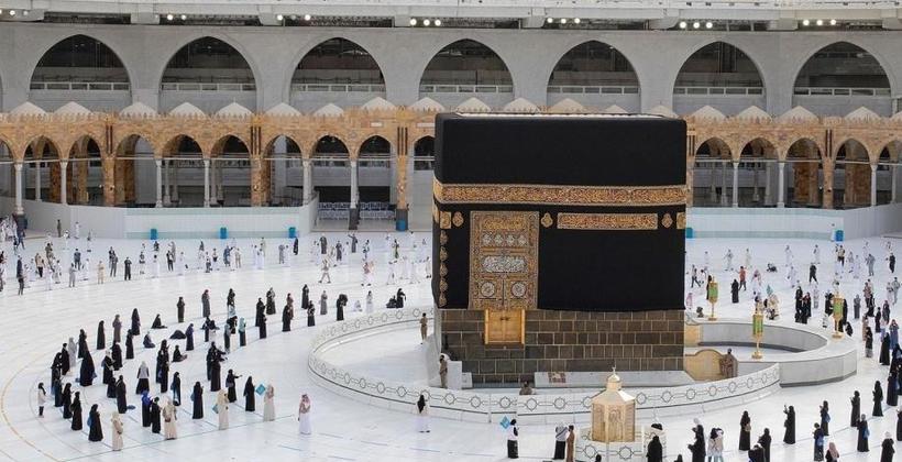 هام للمغاربة.. السعودية تضع شروطا جديدة للراغبين في أداء مناسك العمرة 