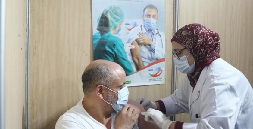 خبير يوضح سبب اعتماد المغرب الجرعة الثالثة من لقاح "كورونا"
