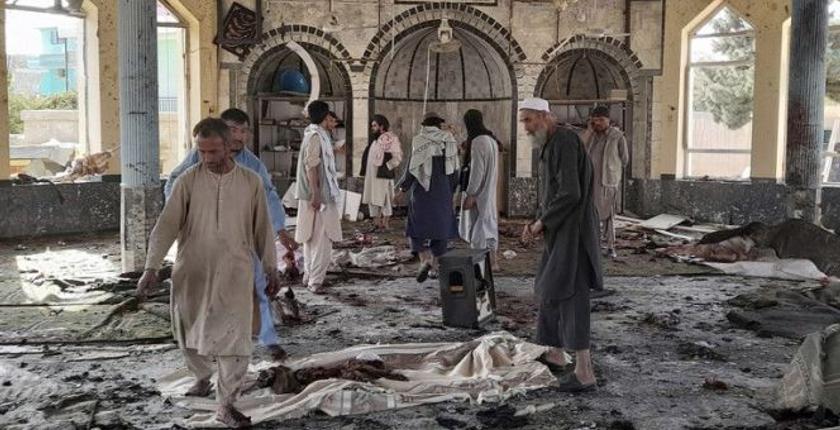 أفغانستان.. عشرات القتلى والجرحى في انفجارات استهدفت مسجدا شيعيا