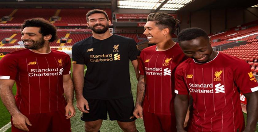 ليفربول يكشف النقاب عن القميص الرسمي الجديد للموسم القادم