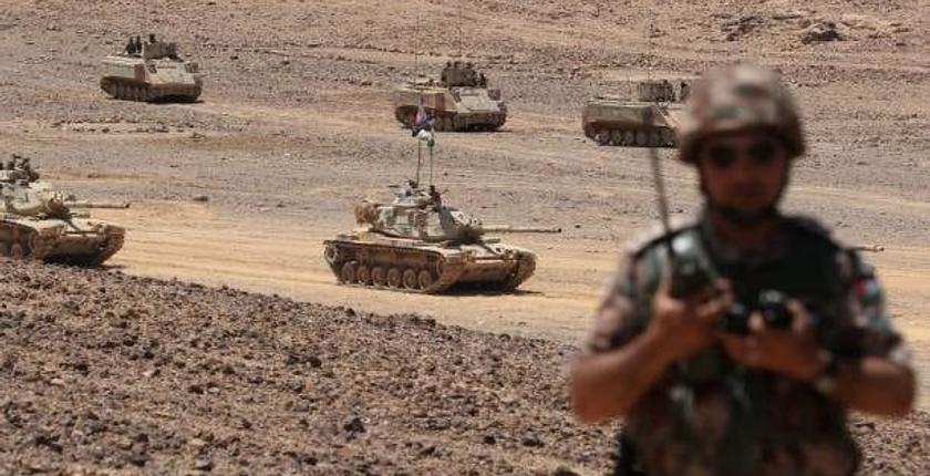 الجيش المغربي يختبر دبابات "أبرامز" المدمرة وطائرات "F16" الحديثة على الحدود الجزائرية 