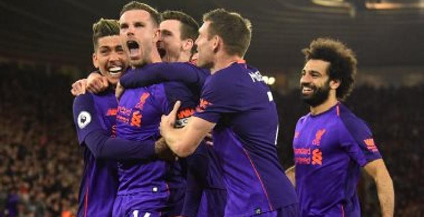 ليفربول يستعيد صدارة الدوري الإنجليزي بثلاثية في مرمى ساوثهامبتون