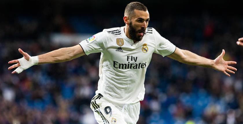 ريال مدريد ينجو من فخ إيبار بثنائية بنزيما في 'الليغا'