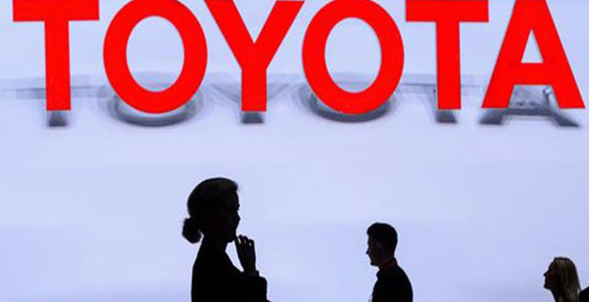السعودية تستدعي آلاف السيارات من نوع Toyota