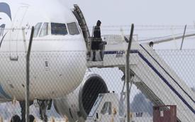 محاولة خطف طائرة "Boeing" في بنغلاديش بعدما كانت متوجهة إلى دبي