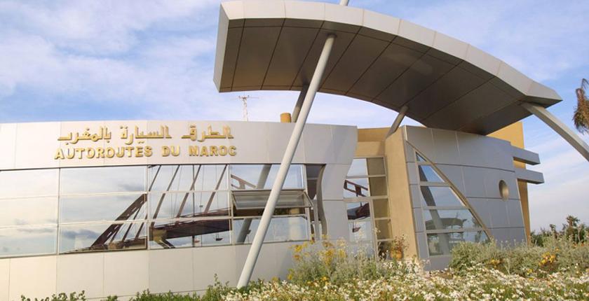الشركة الوطنية للطرق السيارة تنفي خبر مقتل شابة  إثر رشق سيارتها بالحجارة 