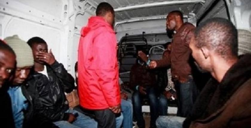 البيضاء.. توقيف أفارقة "حراكة" اعتدوا على أحد مواطنيهم بالضرب بأدوات حادة