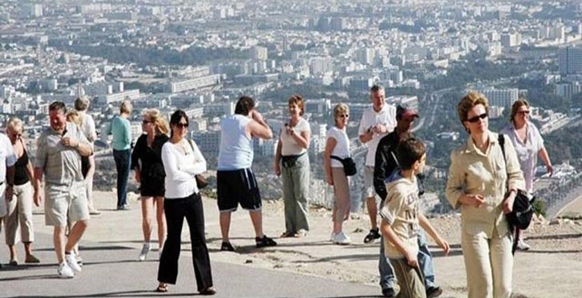 بالأرقام.. الصينيون ينعشون ليالي المبيت السياحية بعروس الشمال