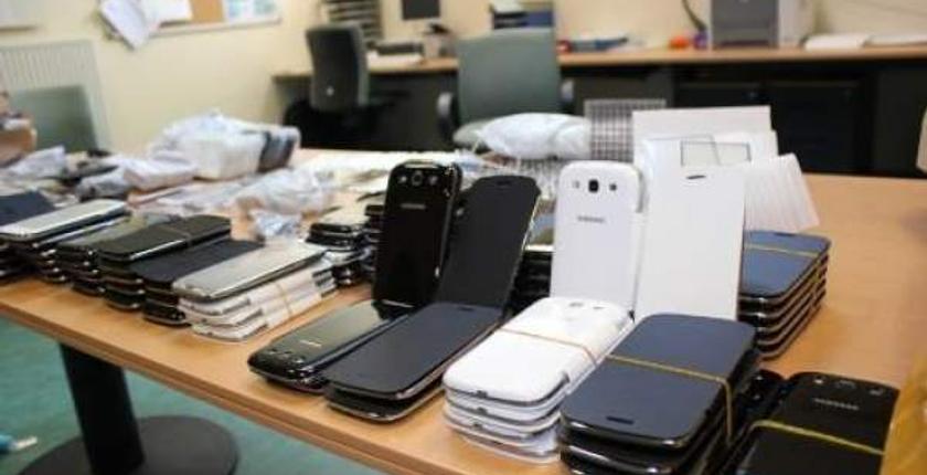 ميناء طنجة.. إحباط تهريب مئات الهواتف المستعملة داخل سيارة مرقمة بإسبانيا
