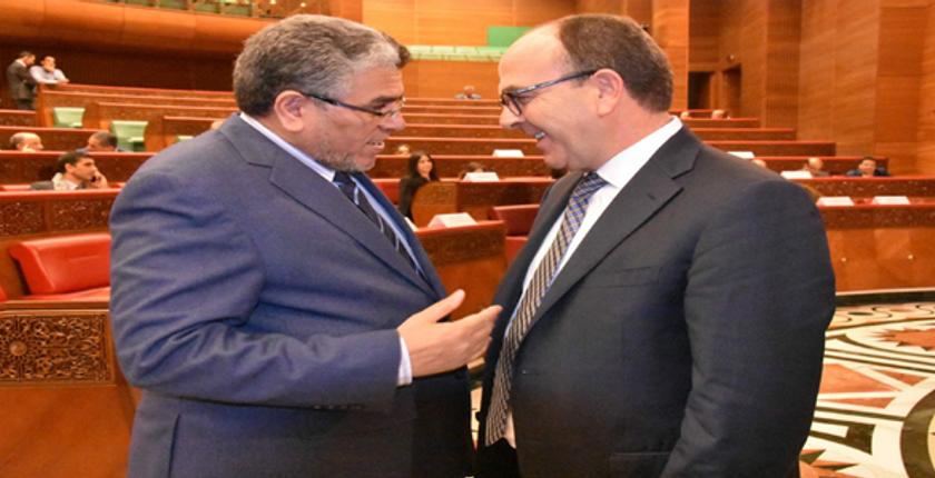 بنشماس يبرئ  ذمته من متابعة الصحافيين الأربعة ويؤكد أنه مجرد  "ساعي بريد" 