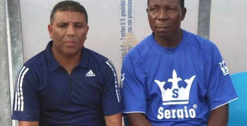 مدرب مغربي يتوج بجائزة الأفضل بالكوت ديفوار