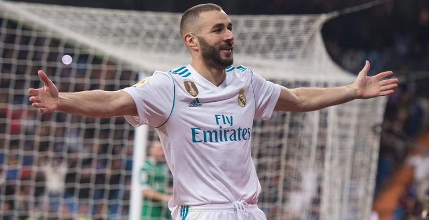 نجم ريال مدريد أول مناصري الجزائر أمام السنغال