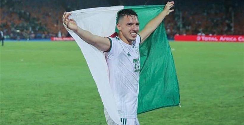 إبن تازة "إسماعيل بناصر" يفوز بجائزة أفضل لاعب في كأس أمم أفريقيا