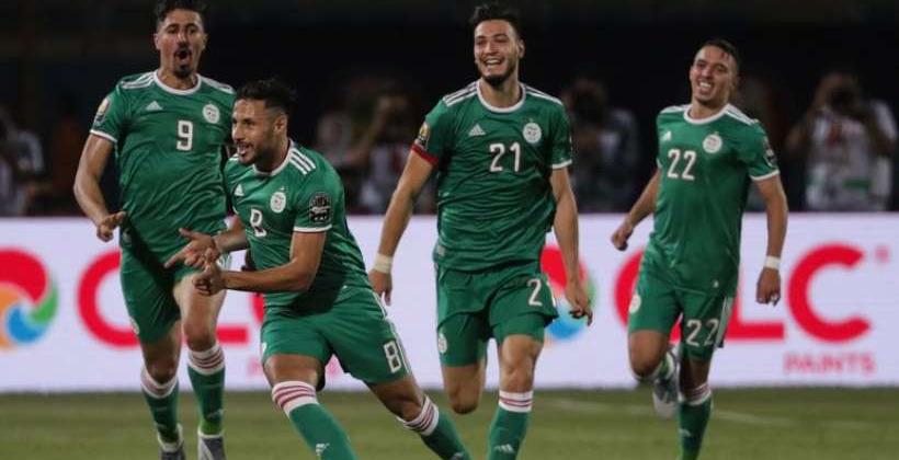 الجزائر تقسو على غينيا بثلاثية وتتأهل لدور الثمانية من أمم أفريقيا