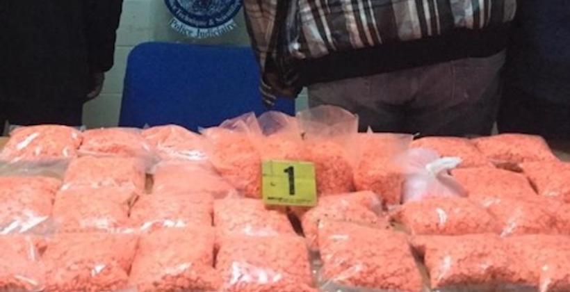 أمن البيضاء يوقف شخصا بمحطة المسافرين وبحوزته 10 آلاف قرص من الإكستازي