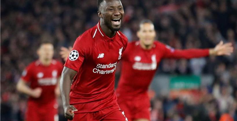 نجم ليفربول يغادر معسكر غينيا ويطير إلى ليفربول