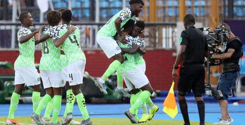 نيجيريا تطيح بحامل اللقب الكاميرون وتتأهل لربع نهائي أمم أفريقيا