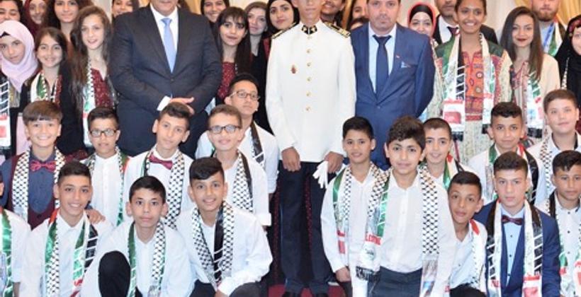 الأمير مولاي الحسن يستقبل الأطفال المقدسيين