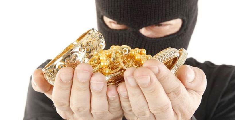 تفكيك لغز السطو على مجوهرات ثمينة بفيلا "كولونيل" بالقنيطرة
