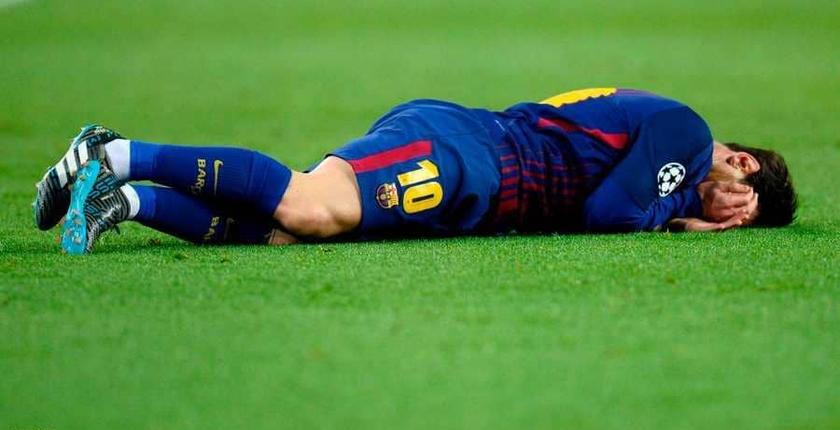 ميسي يغيب لشهر إضافي عن برشلونة
